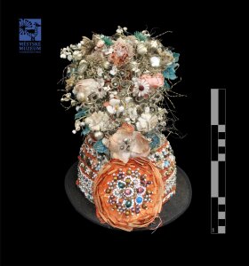 Mládenecký klobouk s voničkou